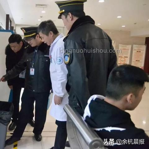 “最严控烟令”十年蝶变：吸烟者减少背后的创新思维与社会共治🚭